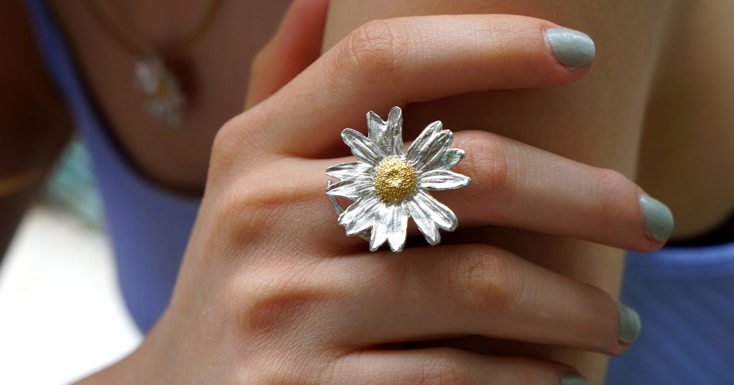 Statement Daisy Flower Rings with twig from Recycled Silver 925. Eco sustainable ring.Daisy brings message of innocence and purity