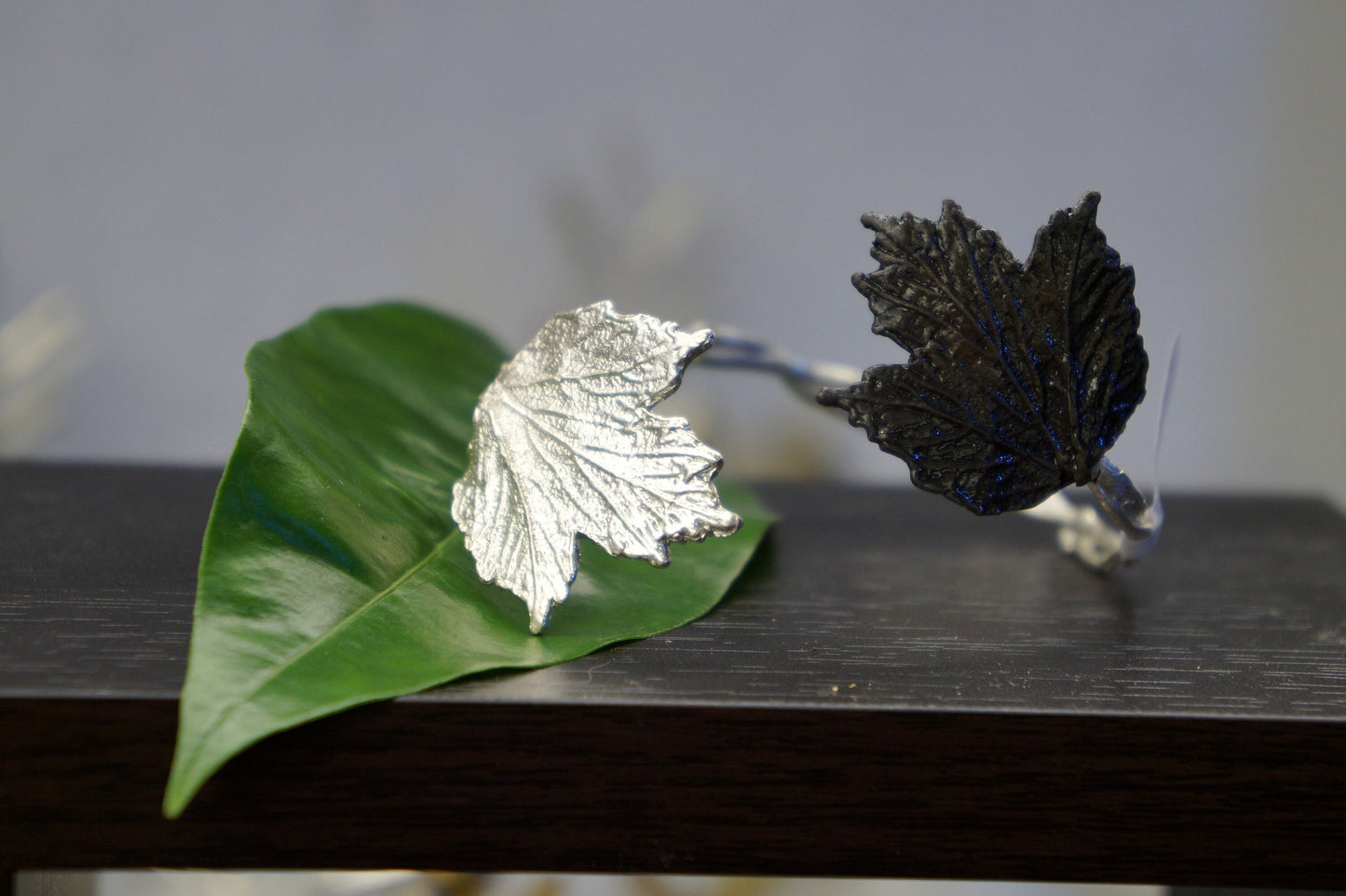 Adjustable Leaf cuff Bracelet made of sterling recycled silver 925. Boule de Neige symbolize memory, prosperity and beauty