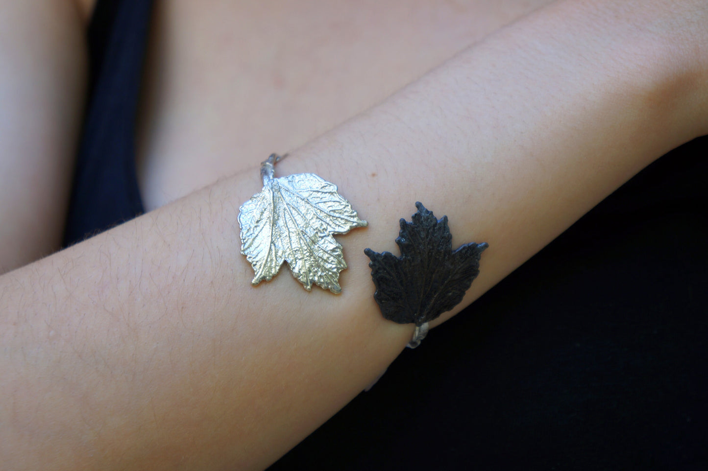 Adjustable Leaf cuff Bracelet made of sterling recycled silver 925. Boule de Neige symbolize memory, prosperity and beauty