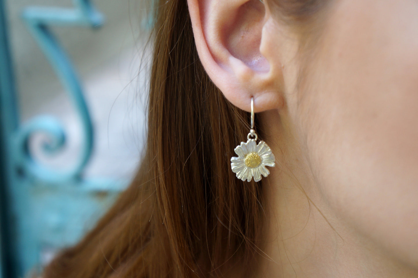 Handmade real Daisy flower earrings in sterling silver 925. Two tones Real blossom Daisy. Stud or Dangle earrings by Mother Nature.