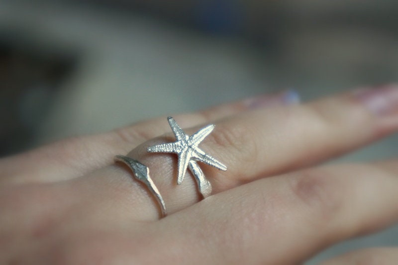 Adjustable Starfish sterling silver ring, Summer inspired Silver jewelry, Beach Wedding Accessories, Rings for Womenbirth flower jewelry