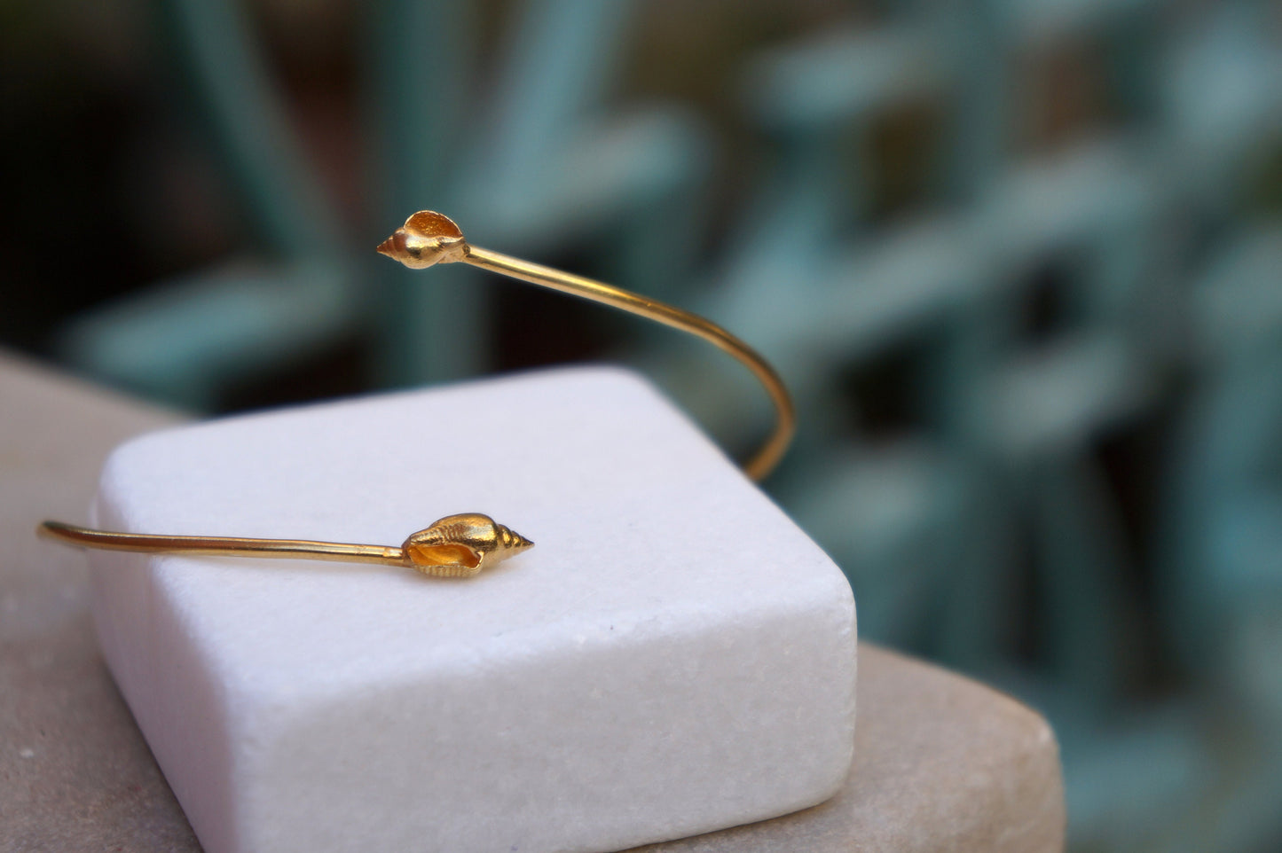 Arm cuff . Dainty Sea Shell Bangle, 14K Gold plated on sterling Silver Bracelet for Women.