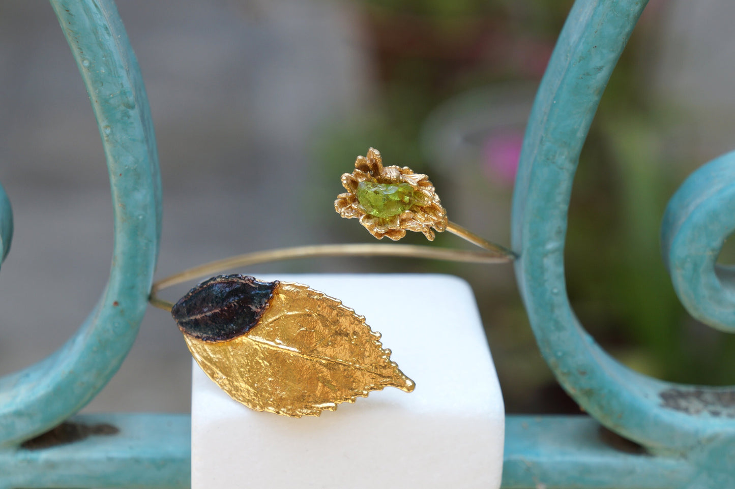 Gold Leaf Cuff Bracelet for women.Rose Leaf & Daisy flower with Raw stone Murano. Bangle in Sterling Silver 925.Symbol of healing,patience..