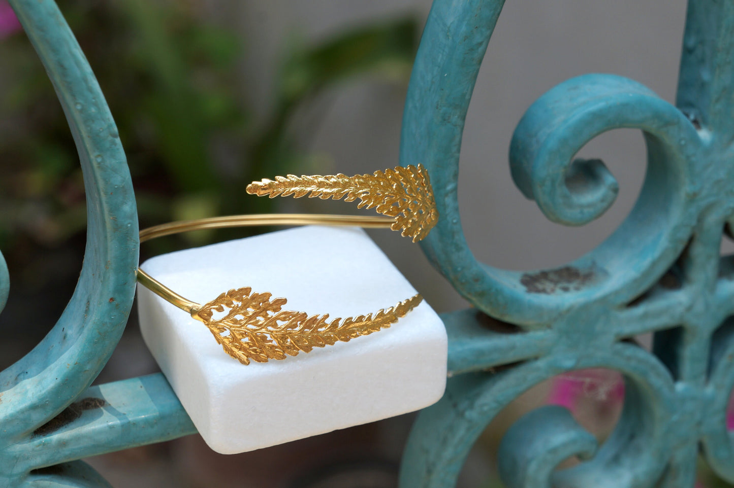 Fern Leaf cuff Bracelet 18k Gold plated on sterling recycled silver 925. Eco Vegan bracelet by Mother Nature Jewelry