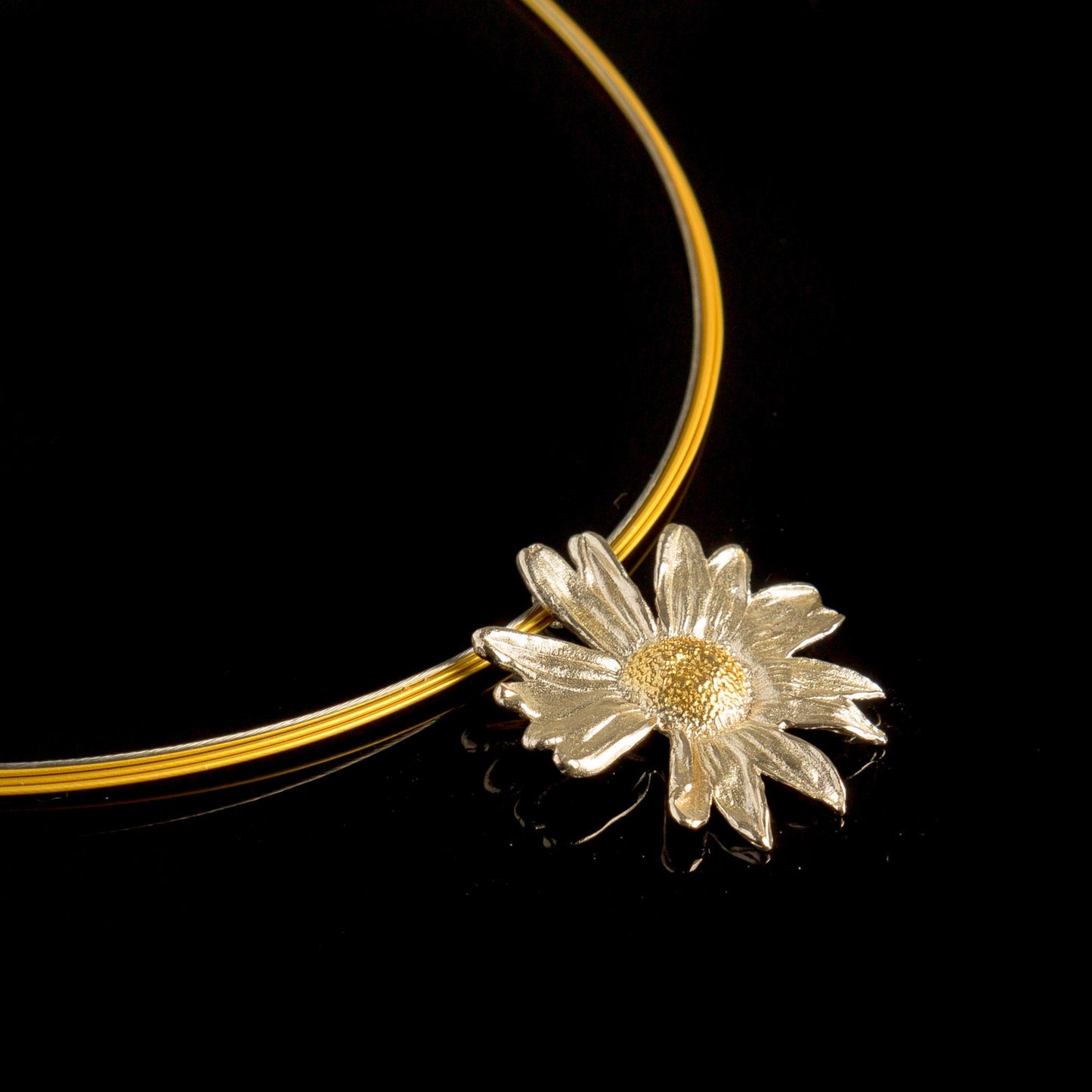 Flower necklace for women. Sterling silver Daisy pendant necklace. Multi Strand Cable botanic Necklace