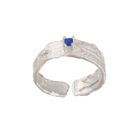 Band ring with zircon, made of Citrus Tree Bark, in recycled silver 925. Created by Mother Nature